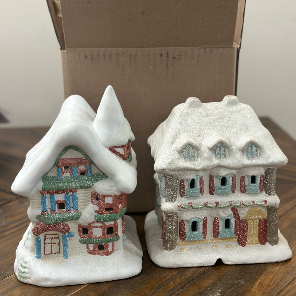 Charming Holiday Village House Set - White, Red, Green